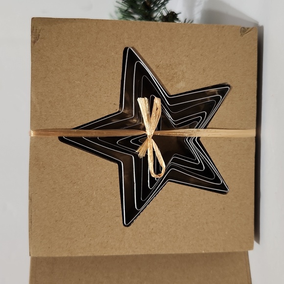 Santa Barbara Design Studio 6pc Stacked Star Cookie Christmas Tree Cutter Set - Picture 6 of 7